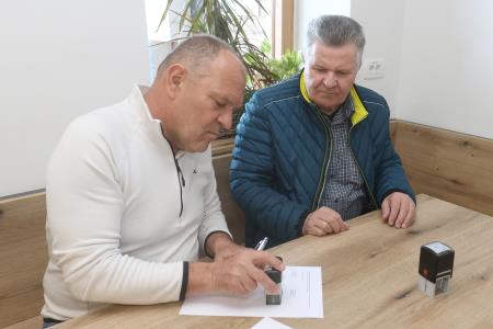 PODPIS NAJMNE POGODBE DOM NA SLIVNICI 04 FOTO LJUBO VUKELIČ